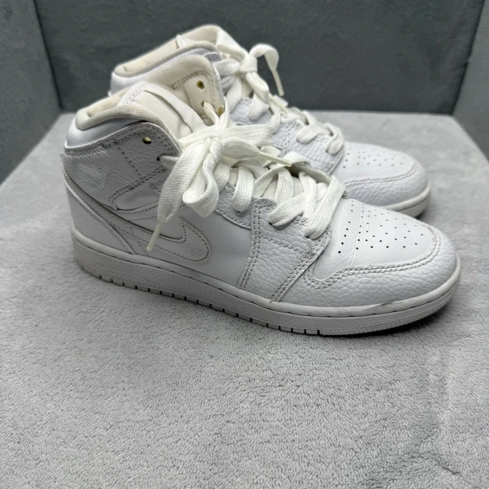 Air Jordan 1 Mid GS Triple White 3.5Y White Leather Sneakers 554725-130